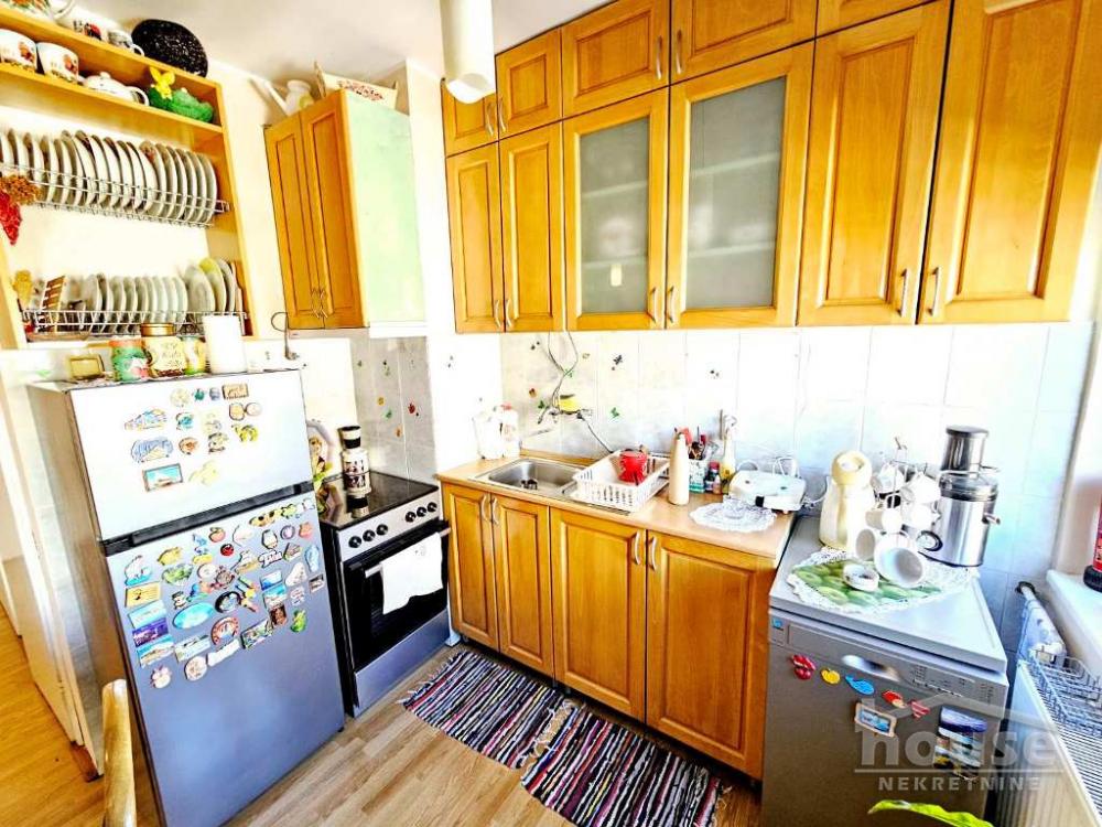 Slika 5 - Stan,NOVI SAD,ZELEZNICKA STANICA,kv: 69.00, € 160000, ID: 1064824