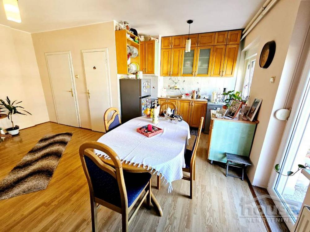 Slika 4 - Stan,NOVI SAD,ZELEZNICKA STANICA,kv: 69.00, € 160000, ID: 1064824