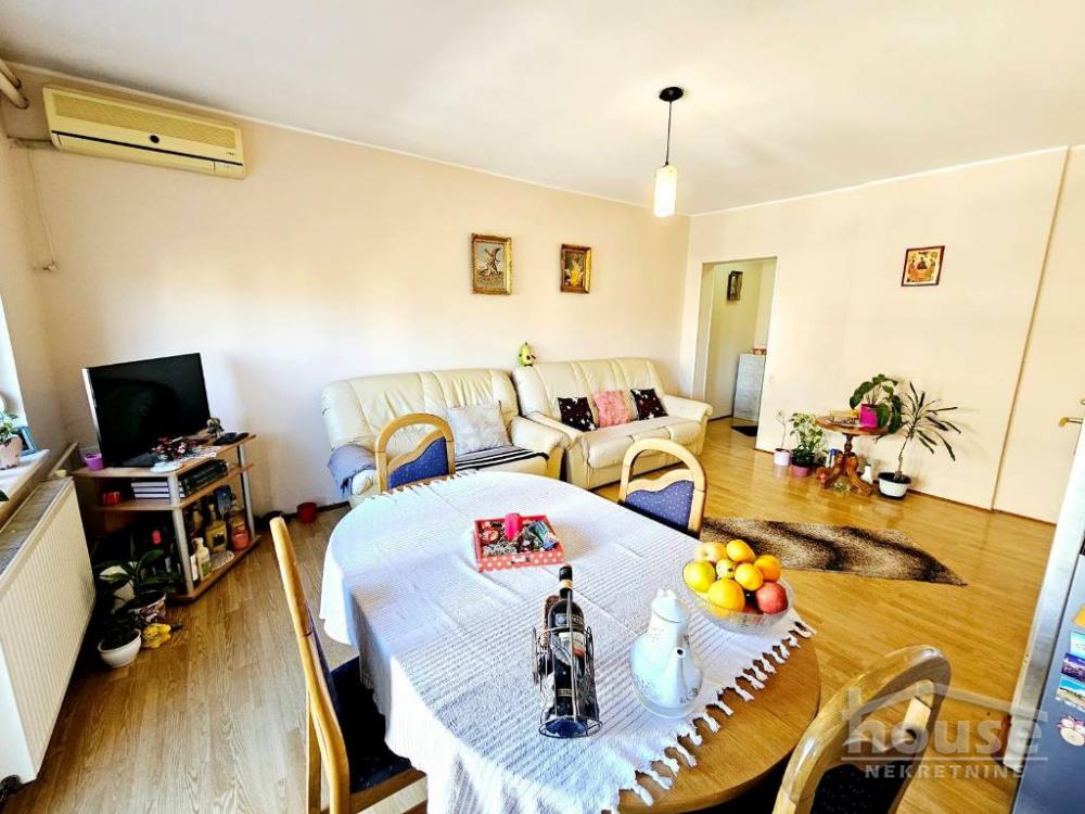 Slika 2 - Stan,NOVI SAD,ZELEZNICKA STANICA,kv: 69.00, € 160000, ID: 1064824