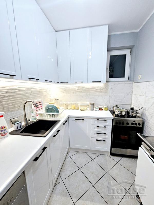 Slika 6 - Stan,NOVI SAD,GRBAVICA,kv: 46.00, € 138000, ID: 1064795