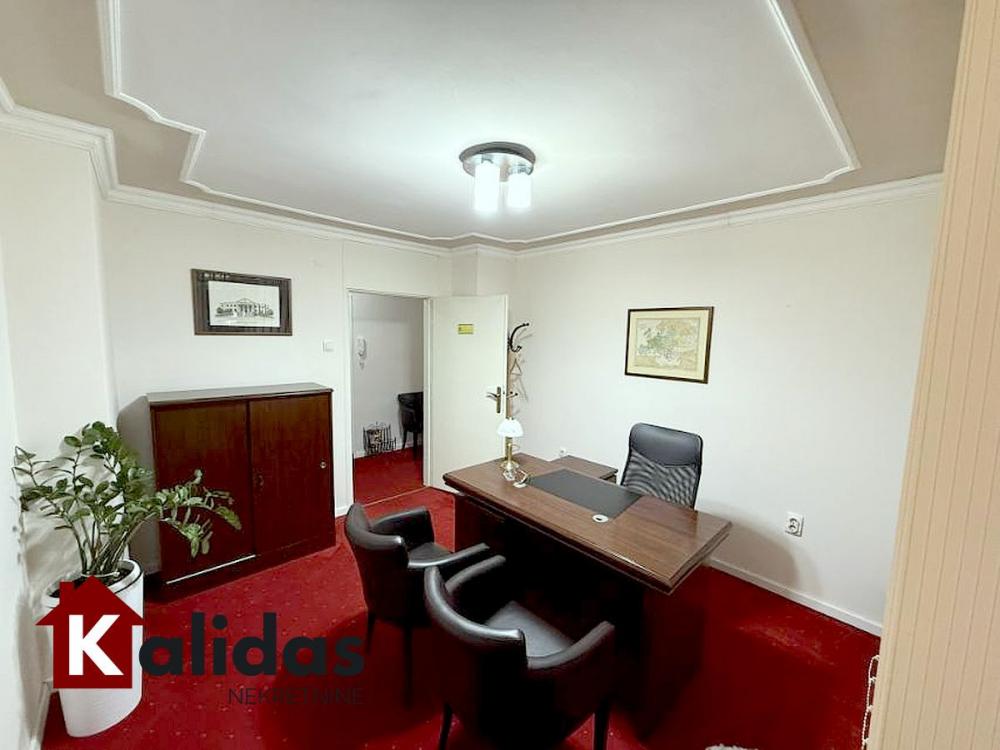 Slika 2 - Stan,NOVI SAD,BULEVAR,kv: 73, € 197760, ID: 1008283