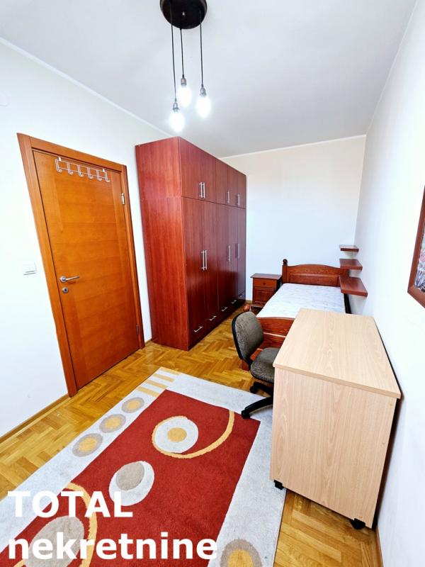 Slika 8 - Stan,NOVI SAD,GRBAVICA,kv: 37.00, € 120000, ID: 1101599
