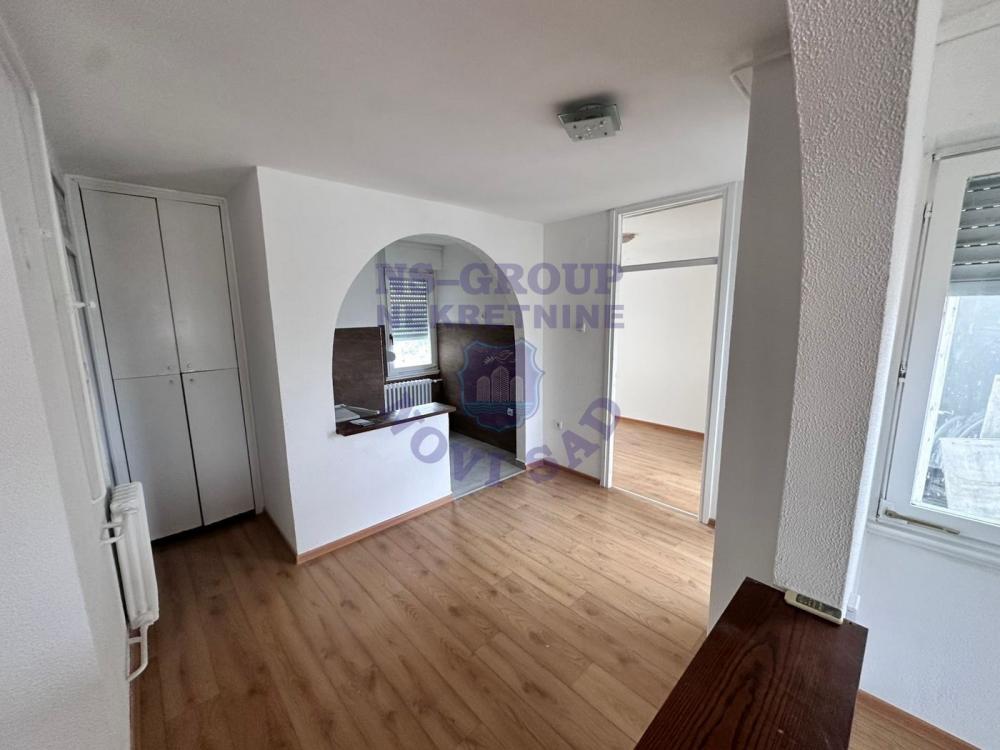 Slika 2 - Odličan dvosoban stan na Bulevaru!