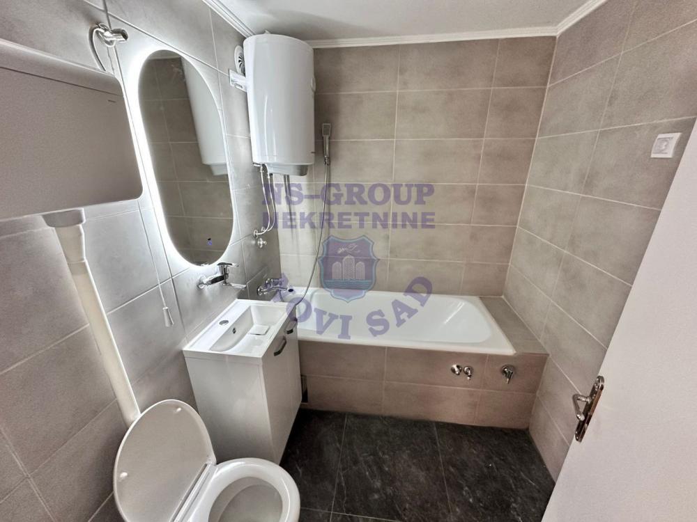 Slika 6 - Odličan dvosoban stan na Bulevaru!