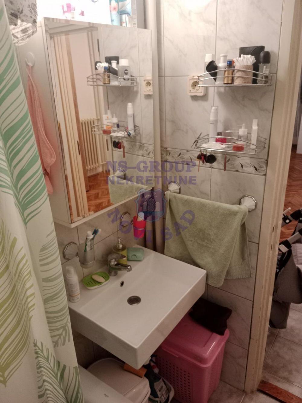 Slika 9 - Predstavljamo Vam uknjižen stan od 43m2 na jednoj od najtraženijih lokacija u Novom Sadu.