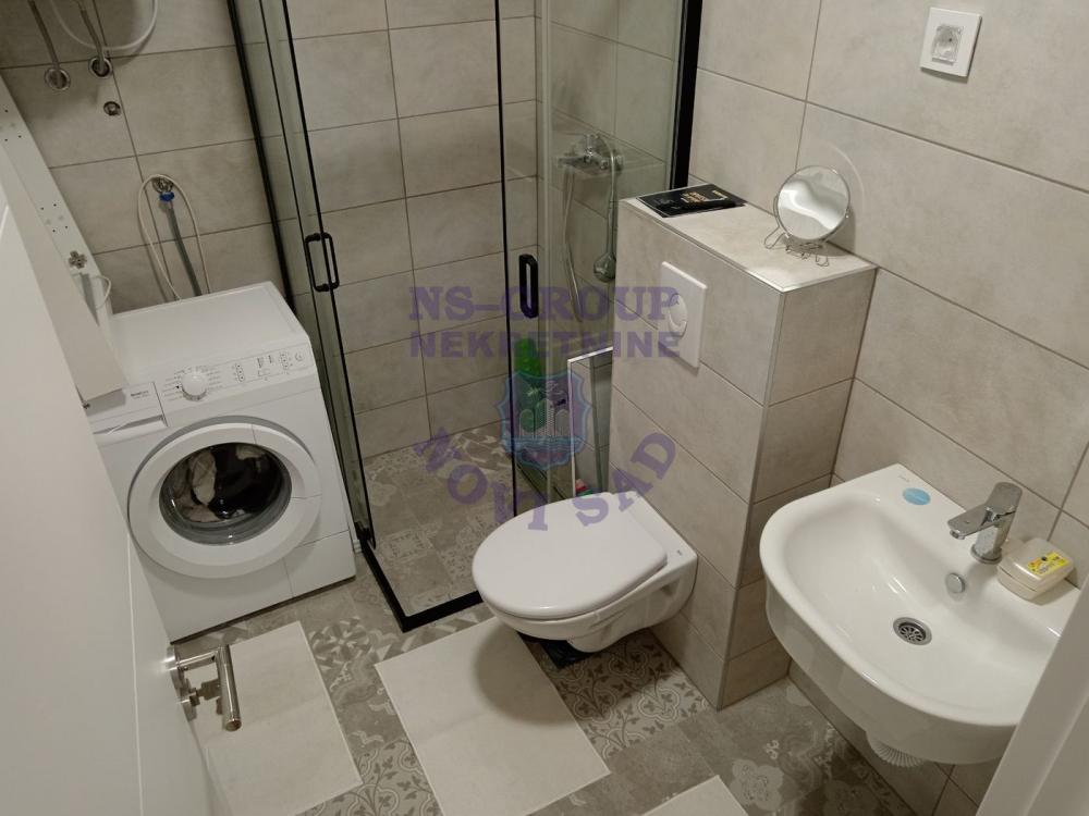 Slika 6 - Dvosoban, 44m2, Telep Novi Sad, sa terasom, ima lift