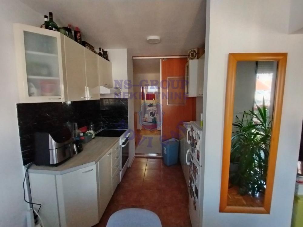 Slika 1 - Dvosoban, 52m2, Novi Sad centar Novi Sad, sa terasom