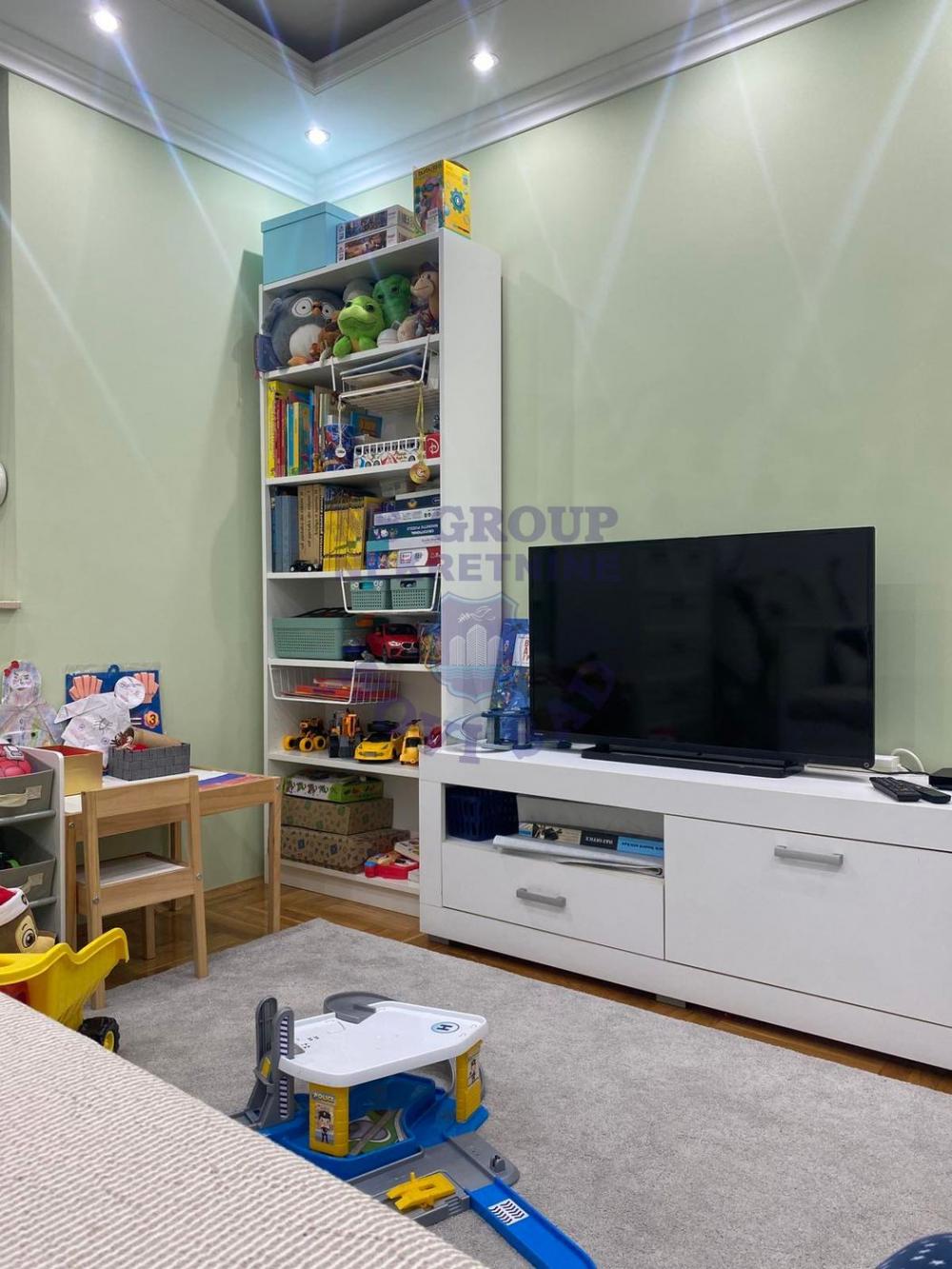 Slika 6 - Četvorosoban, 73m2, Bulevar patrijarha Pavla (Somborski bulevar) Novi Sad, sa terasom, ima lift