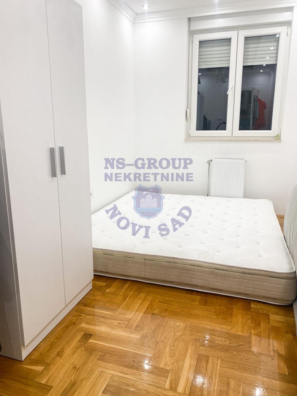 Slika 9 - Četvorosoban, 73m2, Bulevar patrijarha Pavla (Somborski bulevar) Novi Sad, sa terasom, ima lift