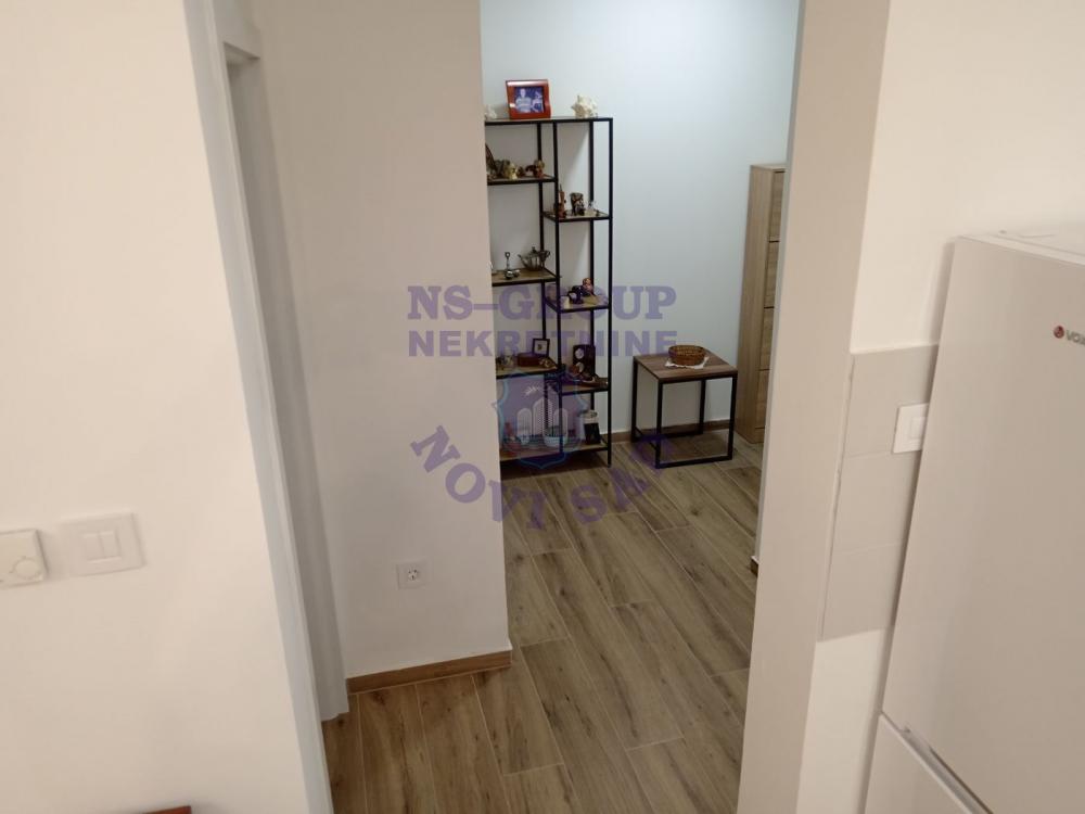 Slika 5 - Jednoiposoban, 44m2, Telep Novi Sad, sa terasom