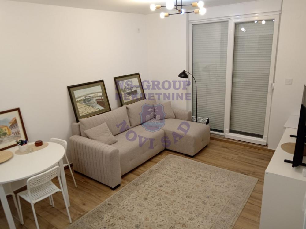 Slika 1 - Jednoiposoban, 44m2, Telep Novi Sad, sa terasom