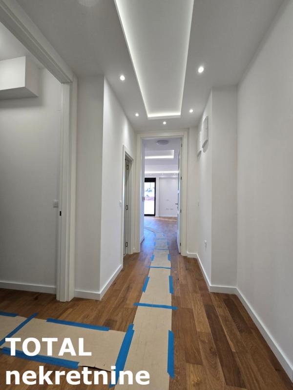 Slika 4 - Stan,NOVI SAD,GRBAVICA,kv: 120.00, € 318130, ID: 1101707