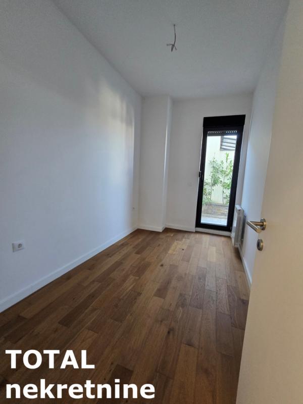 Slika 7 - Stan,NOVI SAD,GRBAVICA,kv: 120.00, € 318130, ID: 1101707