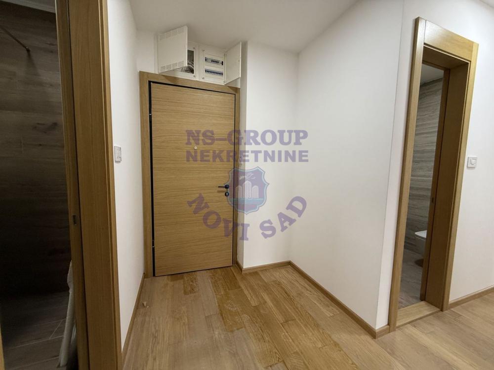 Slika 5 - Odličan trosoban stan na Bulevaru! 