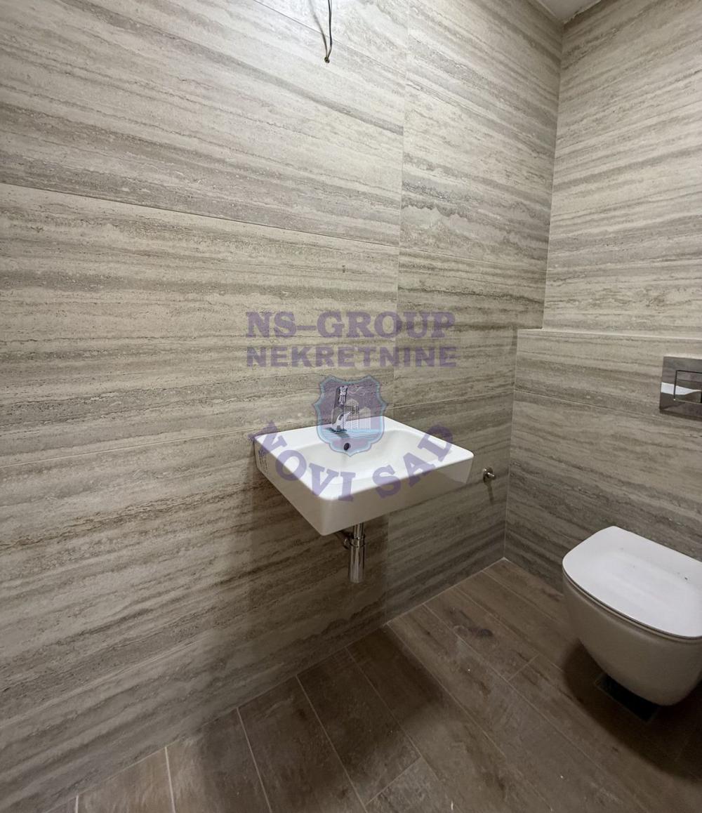 Slika 9 - Odličan trosoban stan na Bulevaru! 