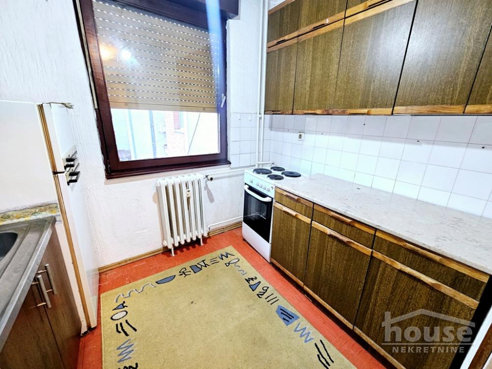 Slika 8 - Stan,PETROVARADIN,BLOK 8,kv: 53.00, € 103350, ID: 1064817