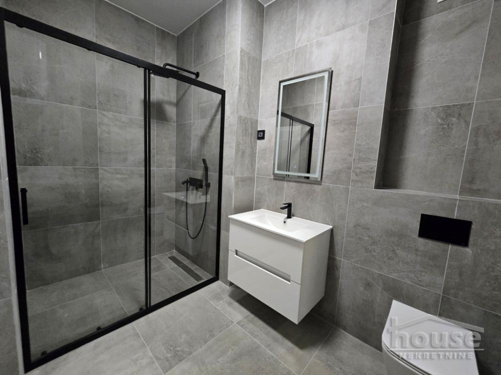 Slika 4 - Stan,NOVI SAD,GRBAVICA,kv: 400.00, € 628000, ID: 1064858