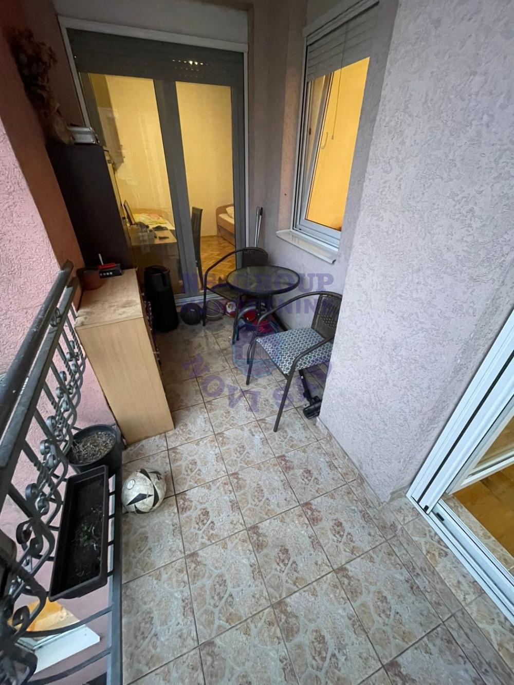 Slika 8 - Odličan dvoiposoban stan na Novoj Detelinari u zgradi novije i kvalitetne gradnje.