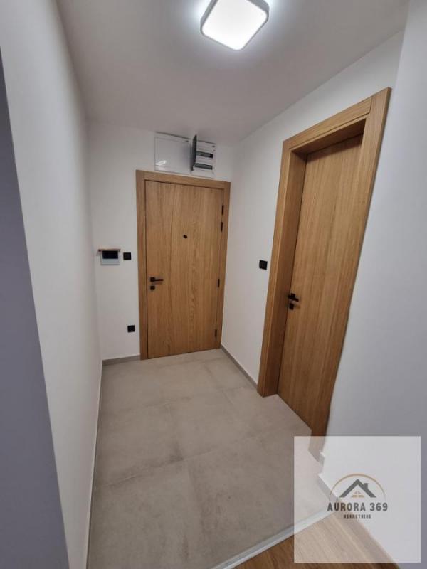 Slika 3 - NOVI SAD, TELEP. NOVA KOMFORNA USELJIVA GARSONJERA