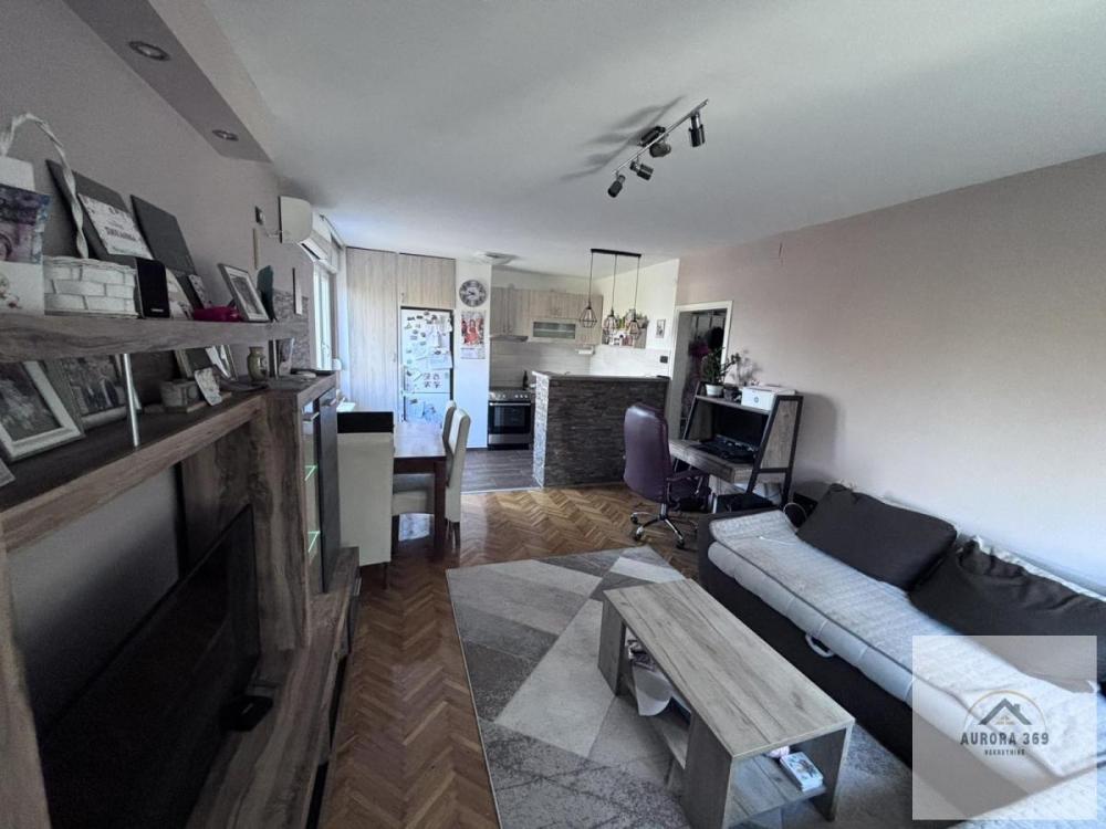 Slika 1 - NOVI SAD, ŽELEZNIČKA STANICA, ODLIČAN DVOSOBAN NAMEŠTEN STAN