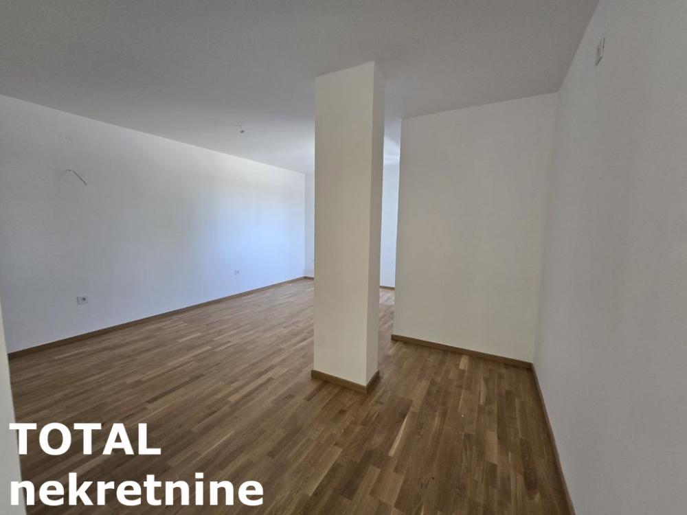 Slika 3 - Stan,NOVI SAD,TELEP,kv: 87.00, € 196185, ID: 1101710