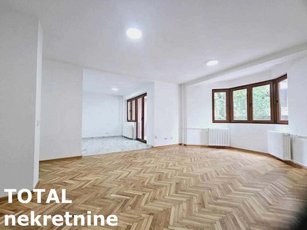 Slika 3 - Stan,NOVI SAD,CENTAR,kv: 98.00, € 330000, ID: 1098372