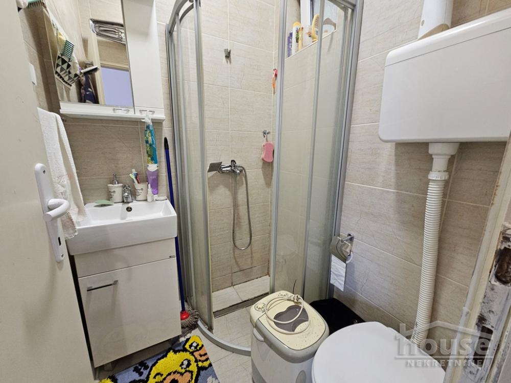 Slika 3 - Stan,NOVI SAD,CENTAR,kv: 55.00, € 120000, ID: 1061779