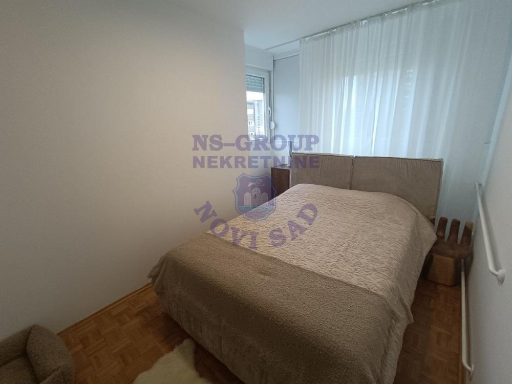 Slika 6 - Retko u ponudi! Liman 3, urbani deo grada, sa dovoljno zelene i parking povrsine.