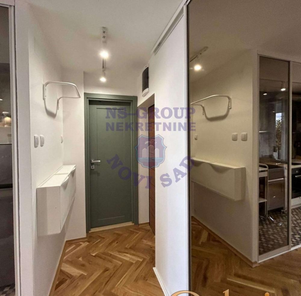 Slika 8 - Retko u ponudi! Liman 3, urbani deo grada, sa dovoljno zelene i parking povrsine.