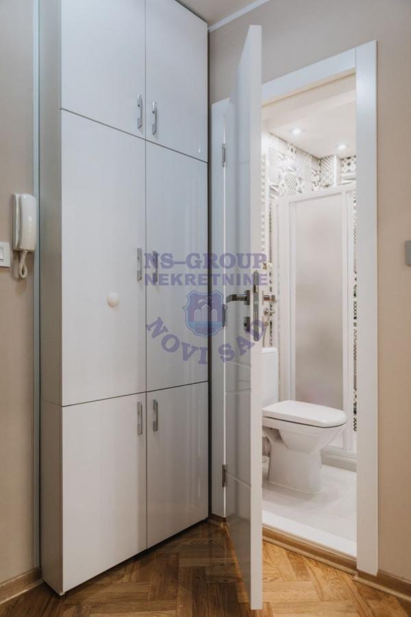 Slika 4 - Jednoiposoban, 38m2, Podbara Novi Sad