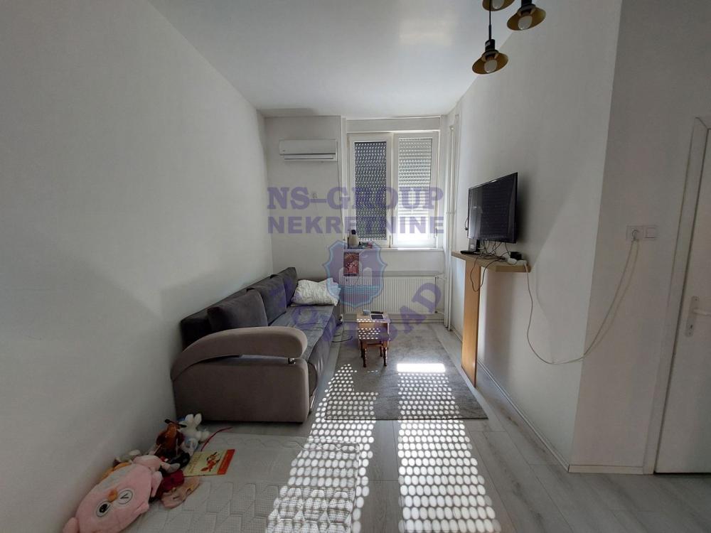 Slika 2 - Trosoban, 62m2, Podbara Novi Sad