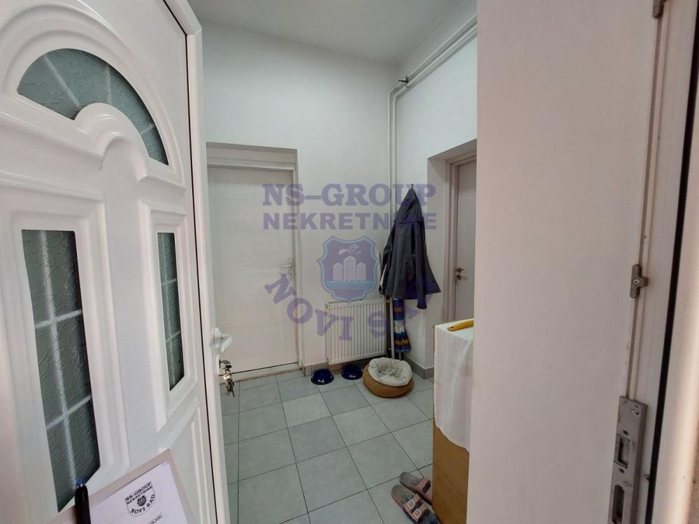 Slika 4 - Trosoban, 62m2, Podbara Novi Sad