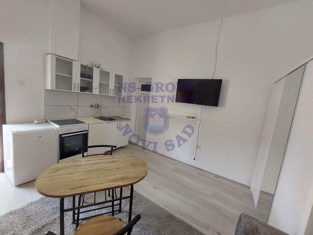 Slika 9 - Trosoban, 62m2, Podbara Novi Sad