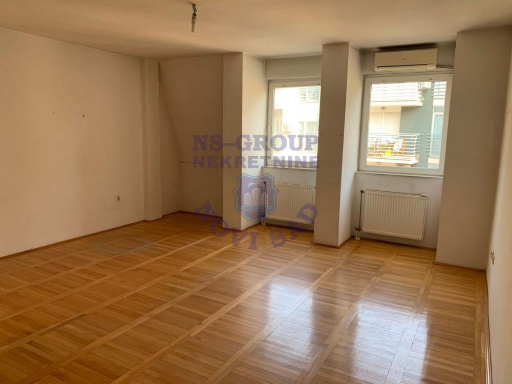 Slika 4 - Dvosoban, 55m2, Socijalno Novi Sad