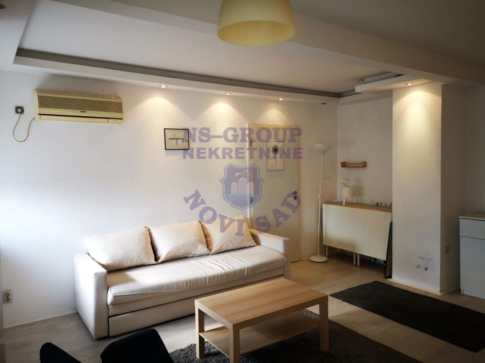 Slika 7 - Jednoiposoban, 42m2, Bulevar oslobođenja Novi Sad