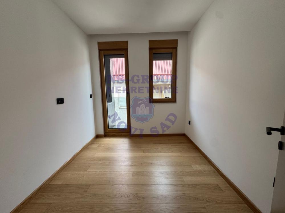 Slika 3 - Troiposoban, 110m2, Bulevar patrijarha Pavla (Somborski bulevar) Novi Sad