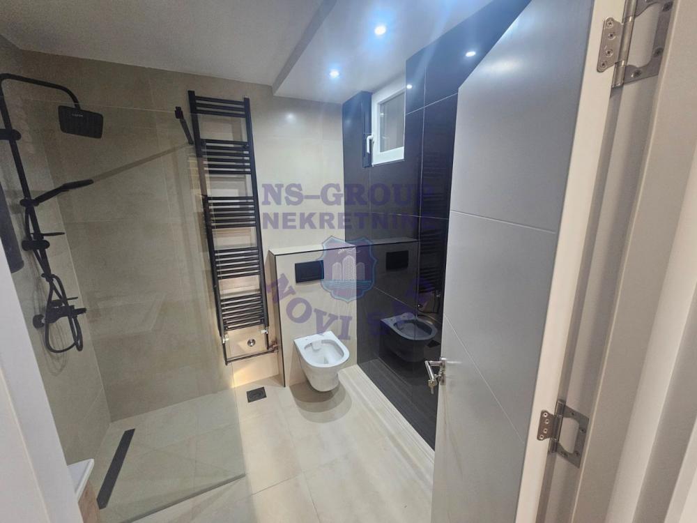 Slika 9 - Trosoban, 60m2, Bulevar oslobođenja Novi Sad