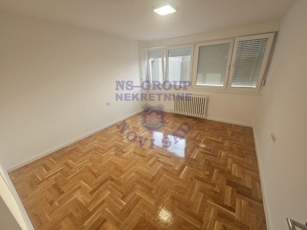 Slika 5 - Trosoban, 60m2, Bulevar oslobođenja Novi Sad