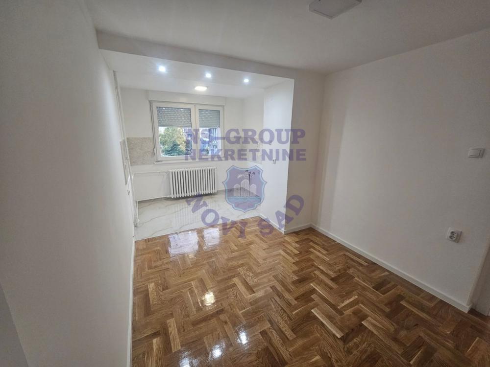 Slika 7 - Trosoban, 60m2, Bulevar oslobođenja Novi Sad