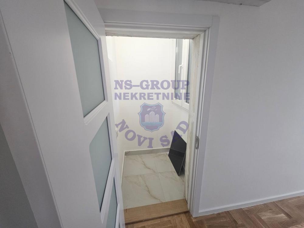 Slika 8 - Trosoban, 60m2, Bulevar oslobođenja Novi Sad