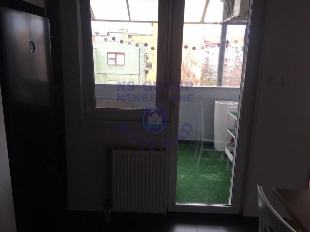 Slika 10 - Četvorosoban, 109m2, Grbavica Novi Sad