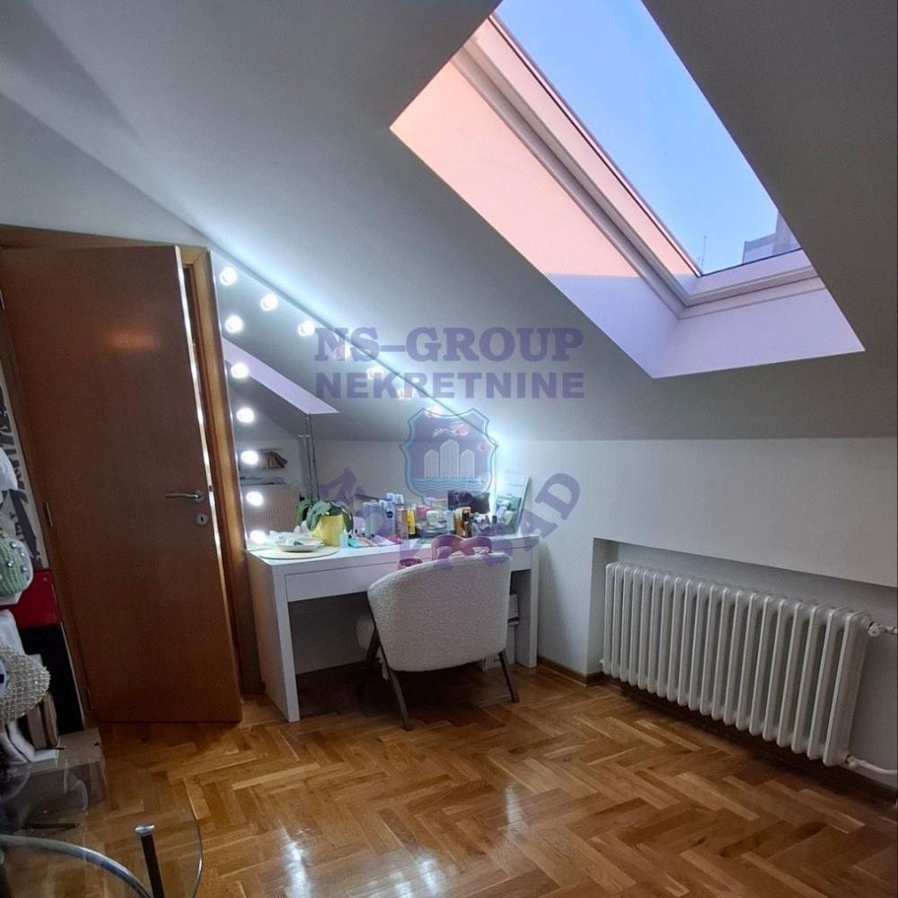 Slika 11 - Petosoban, 97m2, Grbavica Novi Sad