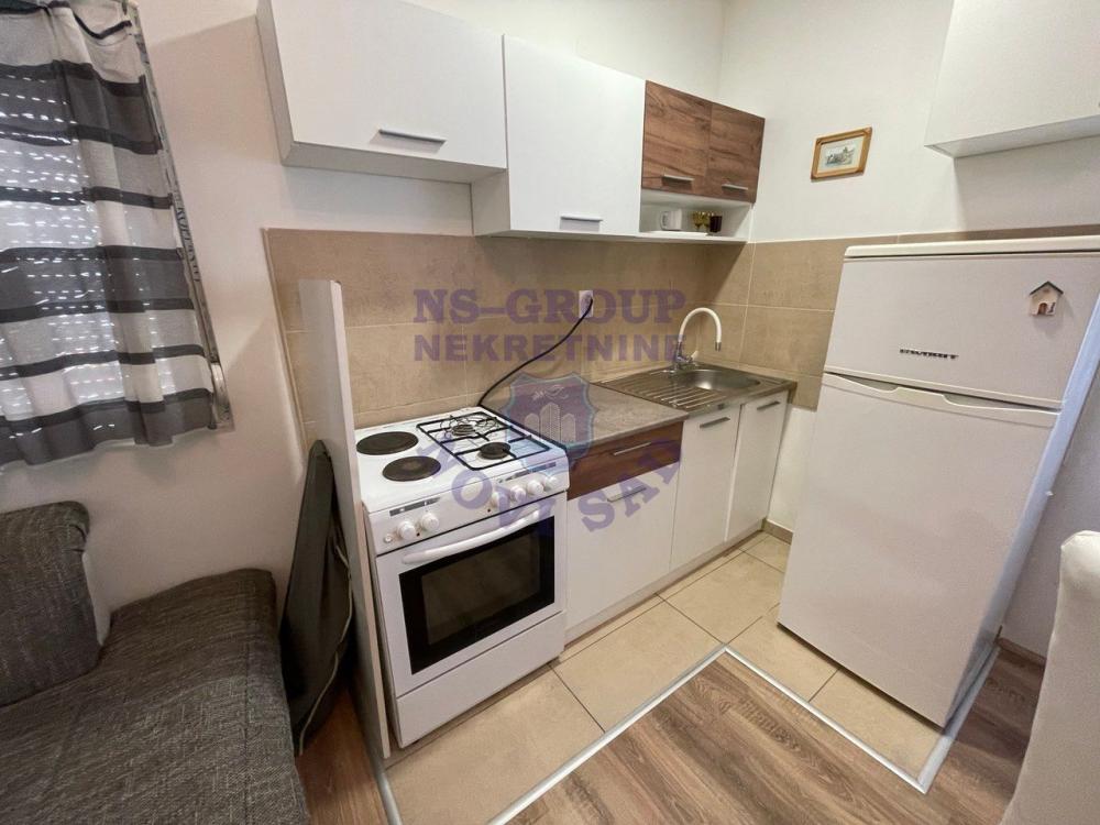 Slika 5 - Jednoiposoban, 28m2, Adice Novi Sad