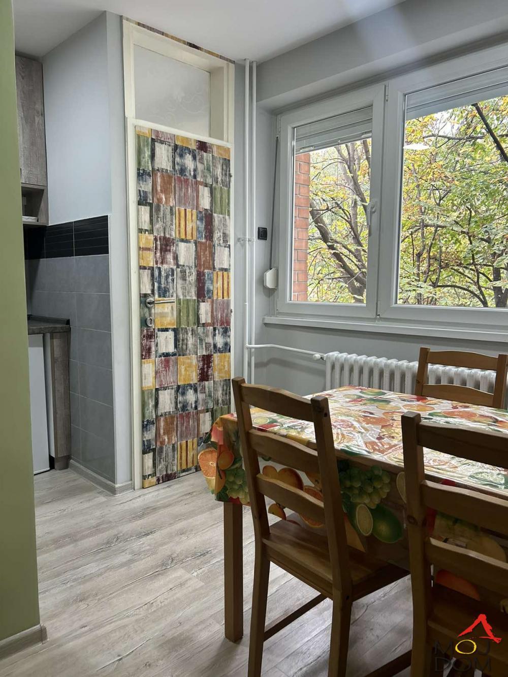 Glavna slika -Stan,NOVI SAD,BULEVAR,kv: 33, € 107000, ID: 1031335