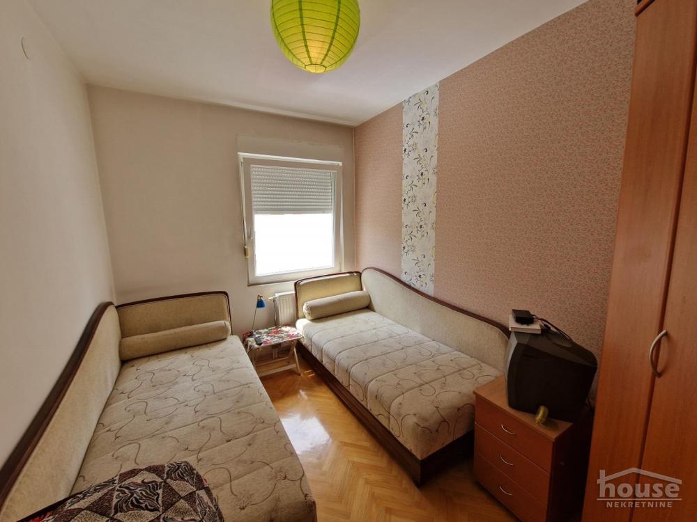 Slika 4 - Stan,NOVI SAD,ADAMOVIĆEVO NASELJE,kv: 64.00, € 180000, ID: 1064875