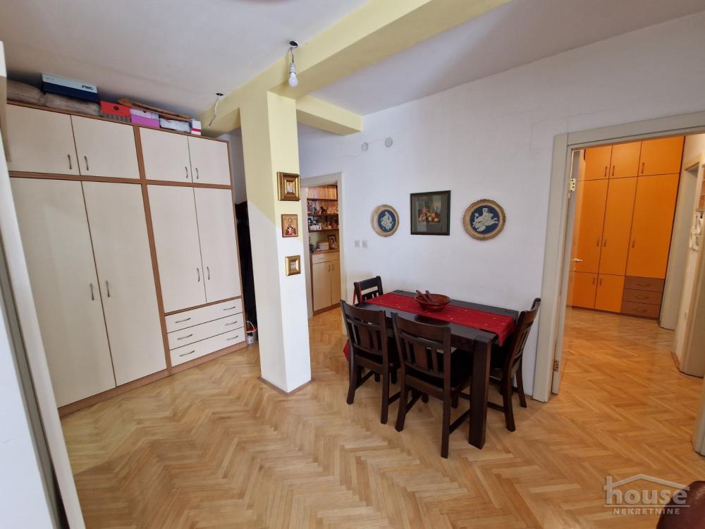 Slika 2 - Stan,NOVI SAD,ADAMOVIĆEVO NASELJE,kv: 64.00, € 180000, ID: 1064875