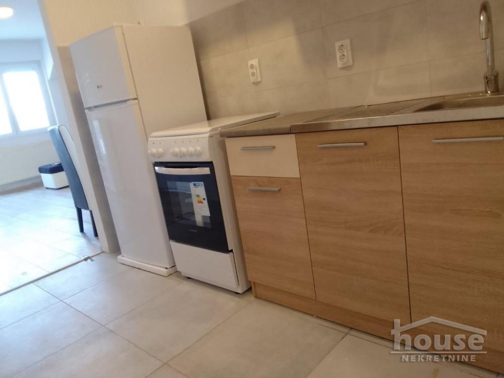 Slika 11 - Stan,NOVI SAD,GRBAVICA,kv: 51.00, € 153000, ID: 1064693