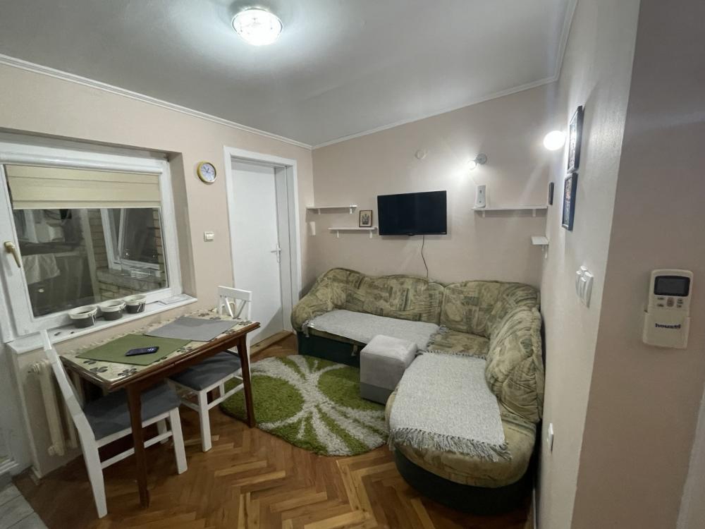 Slika 4 - Stan,NOVI SAD,AVIJACIJA,kv: 33.00, € 82400, ID: 1058949