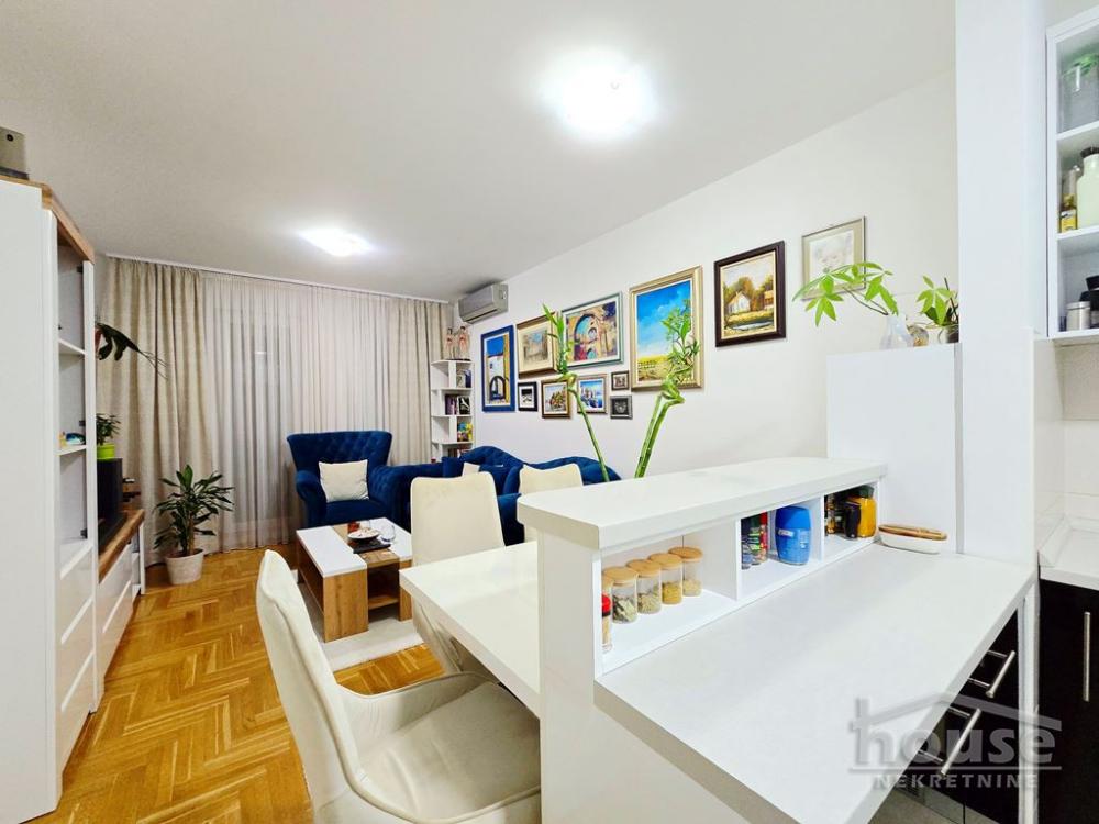 Slika 3 - Stan,NOVI SAD,NOVA DETELINARA,kv: 55.00, € 165000, ID: 1064847