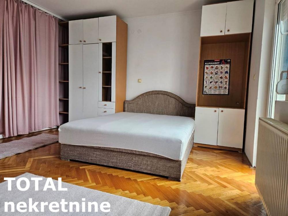 Slika 10 - Stan,NOVI SAD,GRBAVICA,kv: 53.00, € 143400, ID: 1101725